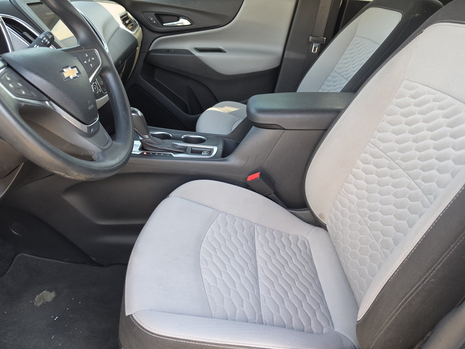 Used 2019 Chevrolet Equinox LS FWD image 10