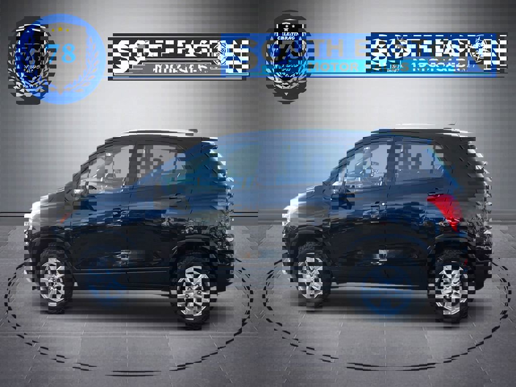 Used 2017 Chevrolet Trax LS image 8