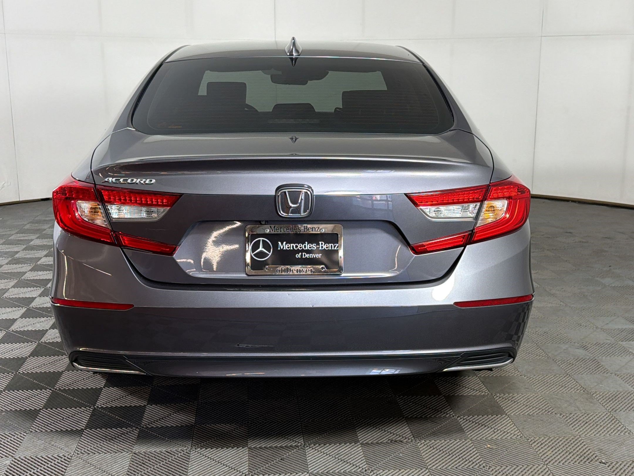 Used 2018 Honda Accord EX-L image 10