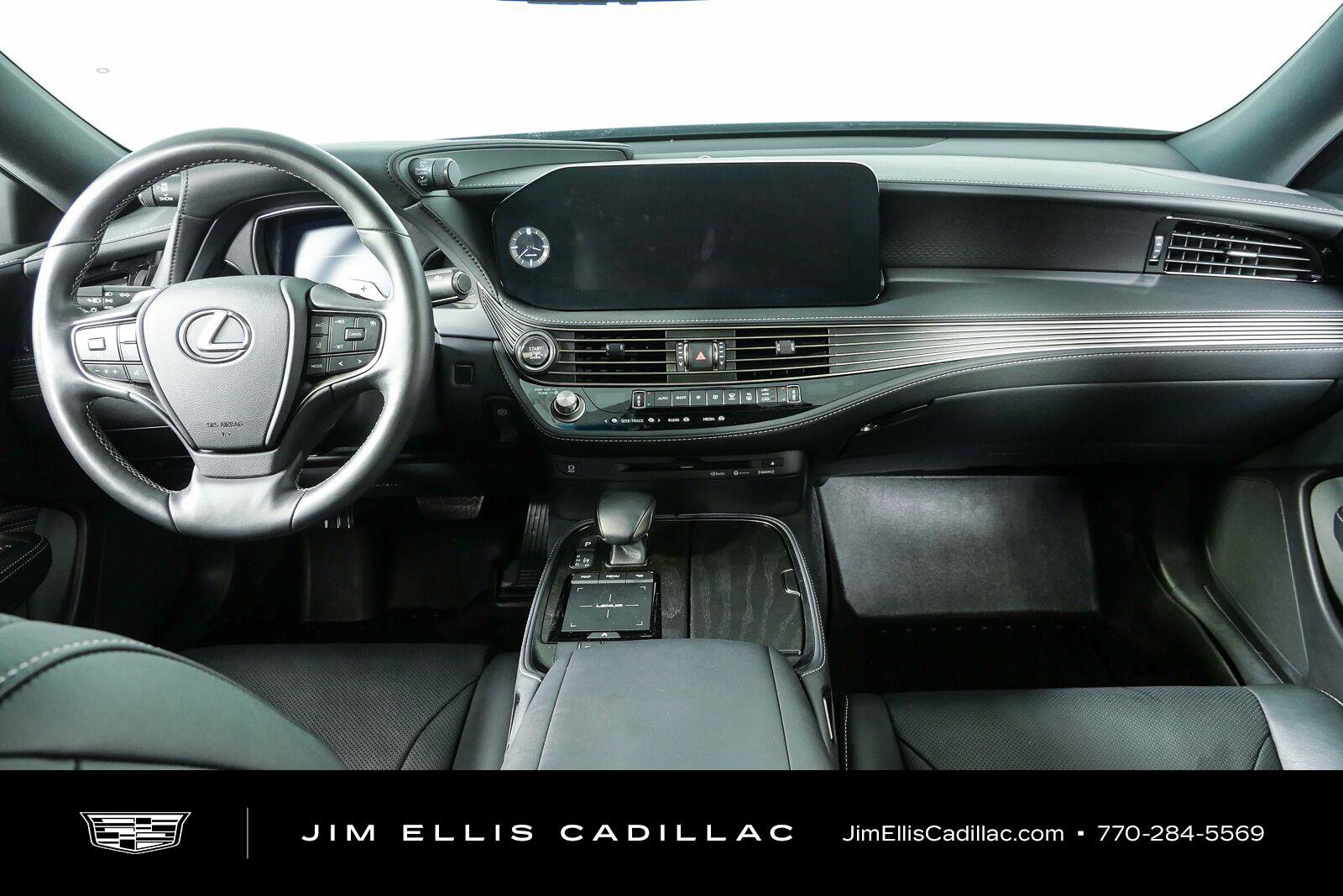 Used 2021 Lexus LS 500 w/ Accessory Package (Z1) RWD image 20