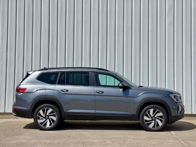 Used 2025 Volkswagen Atlas SE AWD/4WD image 7