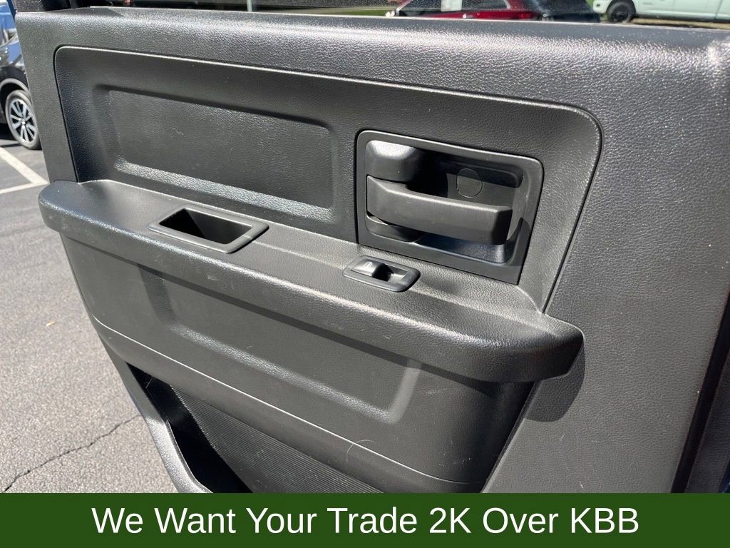 Used 2022 RAM 3500 Tradesman w/ Chrome Appearance Group image 13