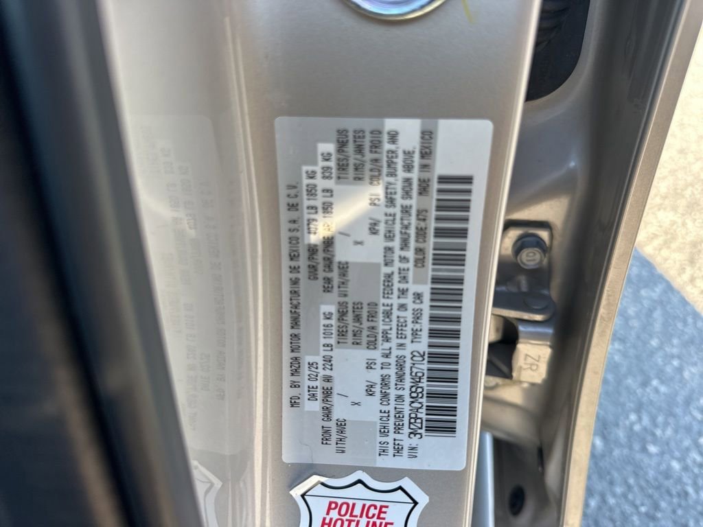 Used 2025 MAZDA MAZDA3 s image 35
