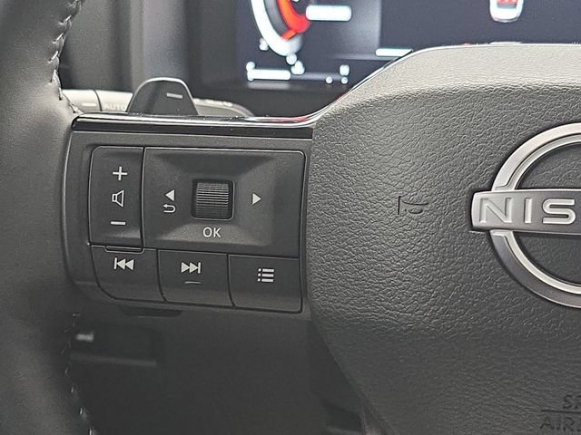 Used 2025 Nissan Rogue SL FWD image 22