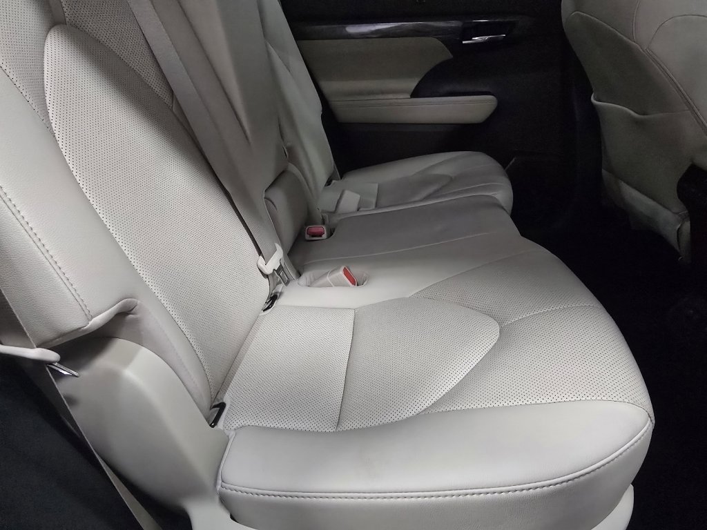 Certified 2020 Toyota Highlander Limited image 21