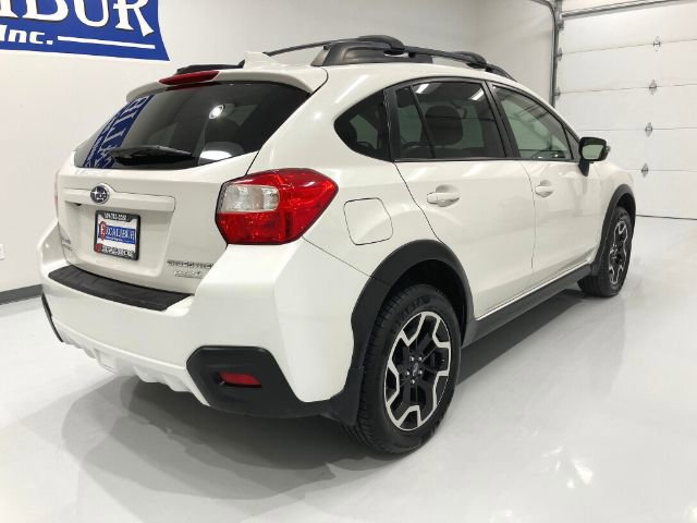 Used 2017 Subaru Crosstrek 2.0i Limited w/ Popular Package #2 image 16