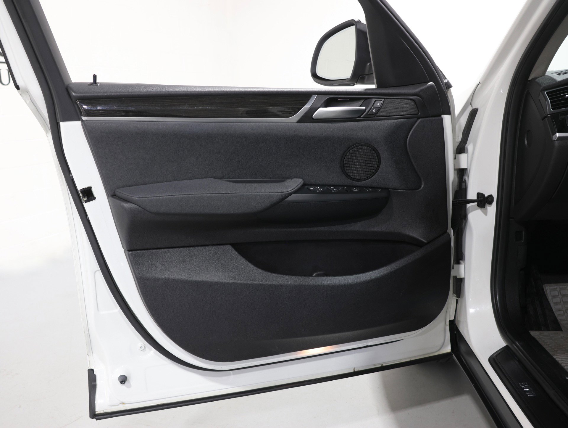 Used 2017 BMW X3 xDrive28i image 56