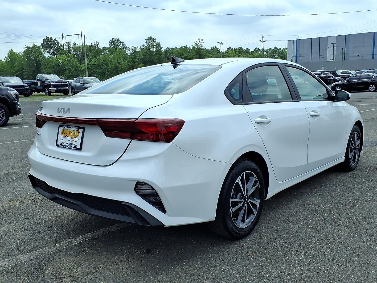 Used 2024 Kia Forte LXS FWD image 6