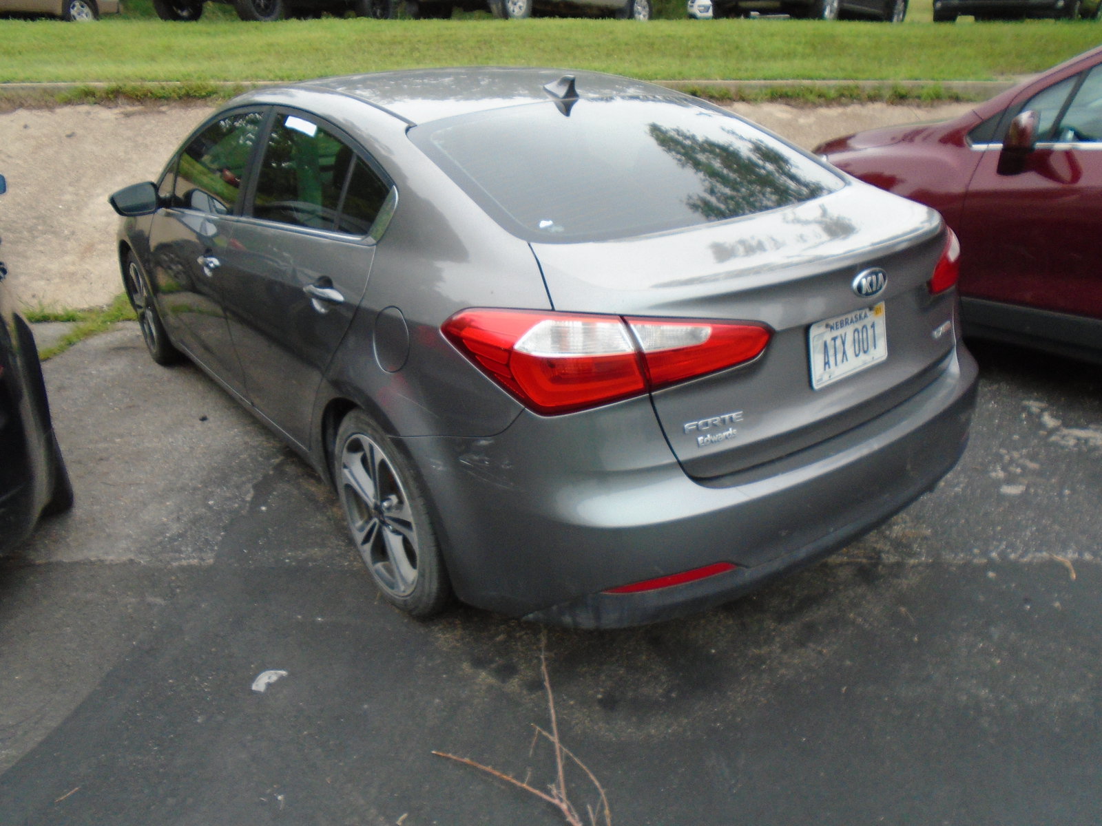 Used 2015 Kia Forte EX w/ UVO Package W/17" Alloys FWD image 3