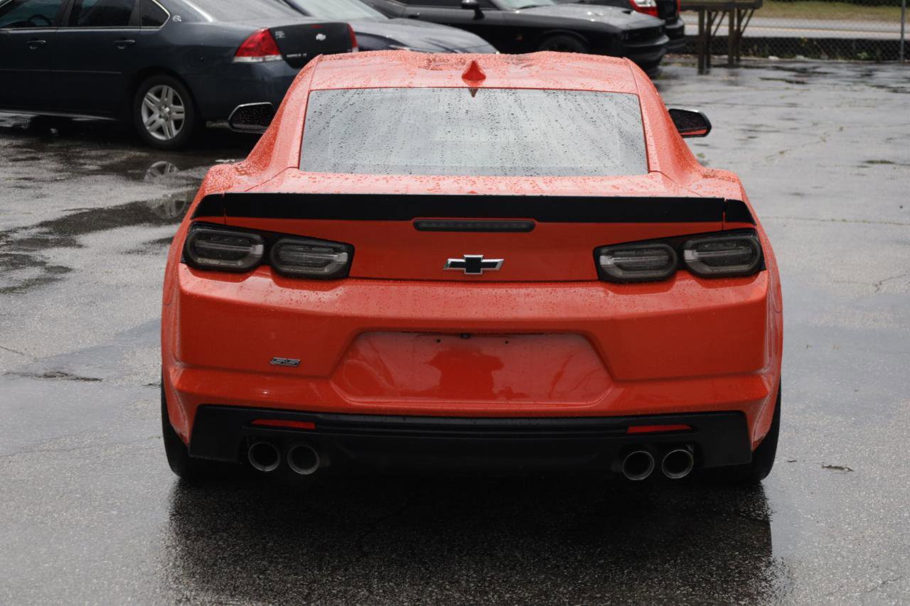 Used 2019 Chevrolet Camaro SS RWD image 4