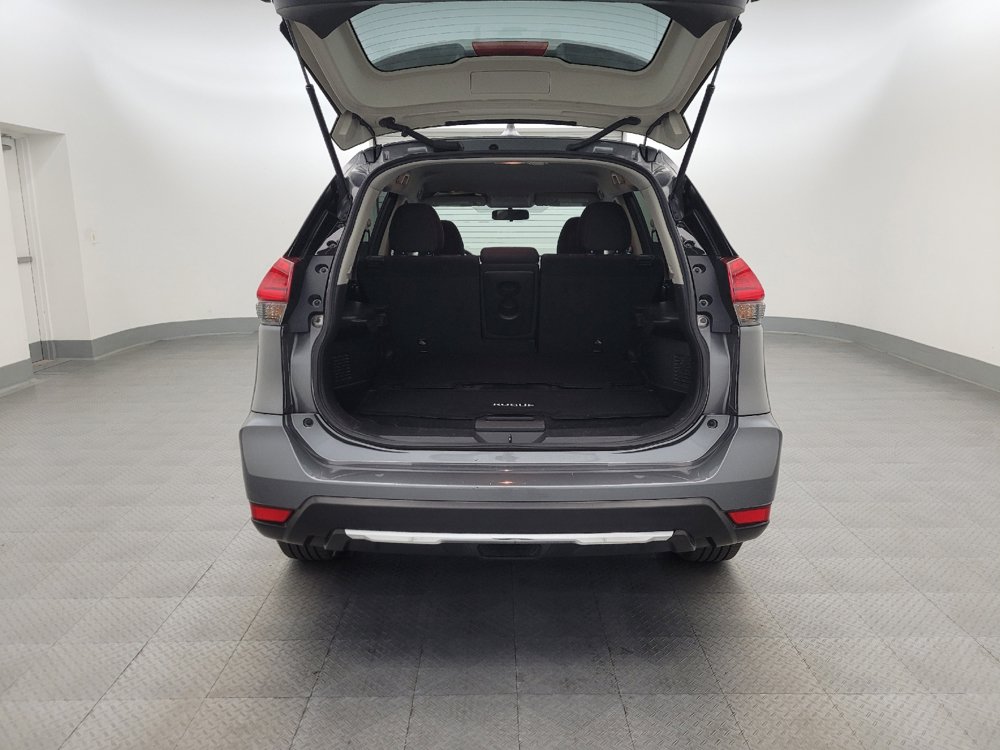 Used 2017 Nissan Rogue S FWD image 29