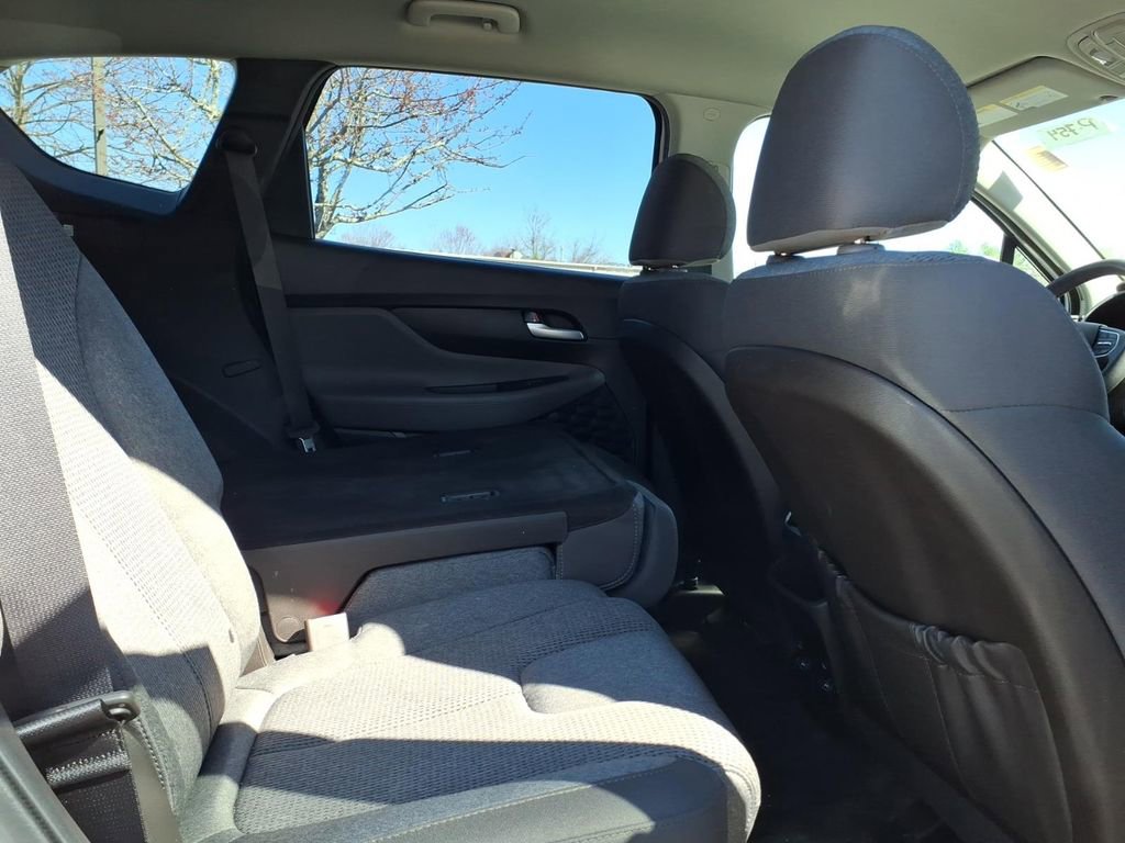 Used 2020 Hyundai Santa Fe SE AWD/4WD image 13