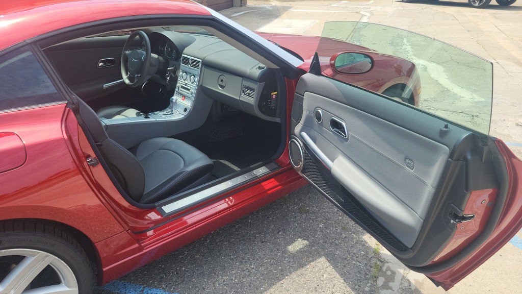 Used 2004 Chrysler Crossfire Coupe RWD image 15