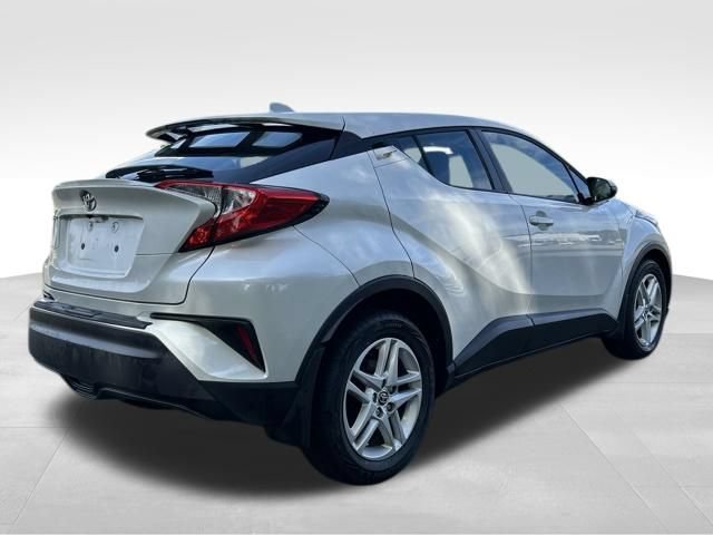 Used 2021 Toyota C-HR LE FWD image 5