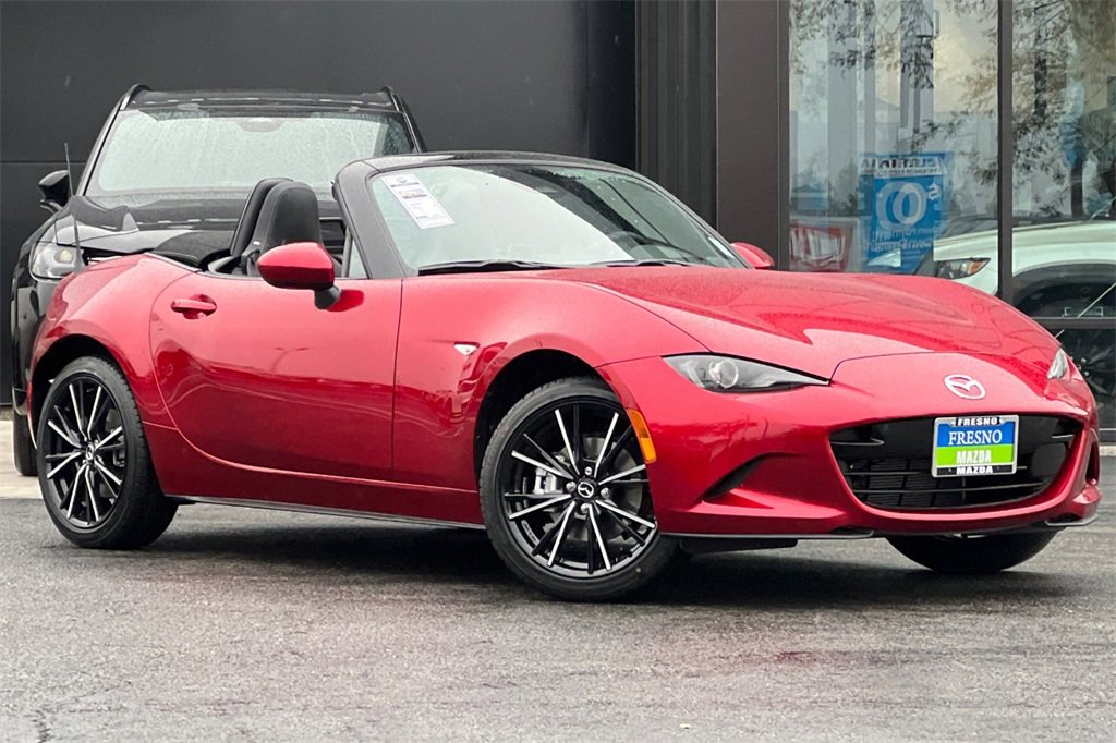 New 2025 MAZDA MX-5 Miata Grand Touring w/ Weather Package image 3