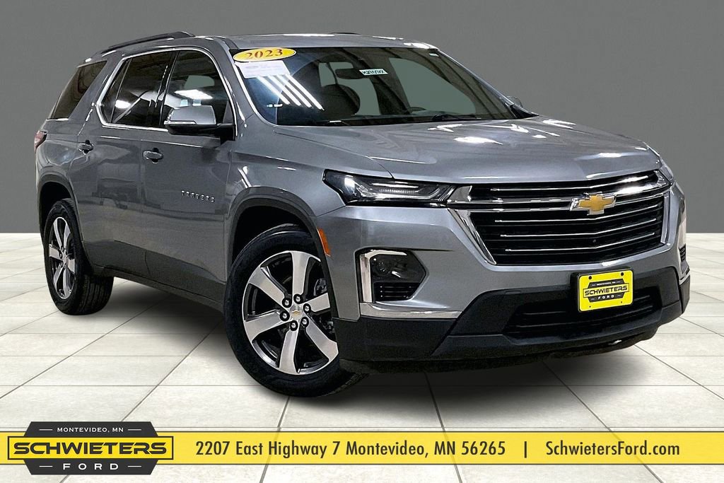 Used 2023 Chevrolet Traverse LT w/ LT Premium Package image 1