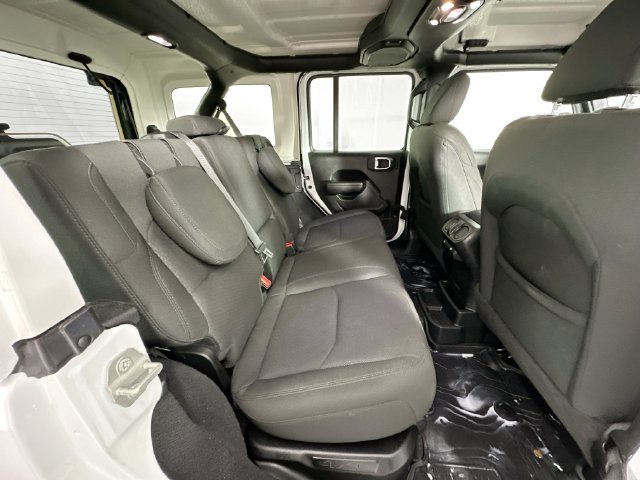 Used 2023 Jeep Wrangler Unlimited w/ Cold Weather Group AWD/4WD image 28