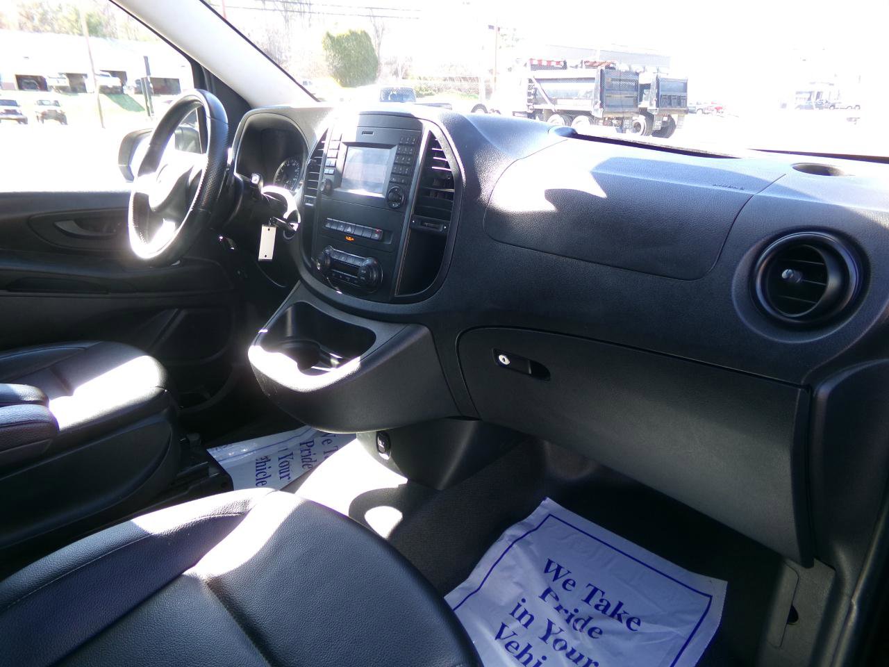 Used 2018 Mercedes-Benz Metris Passenger image 14