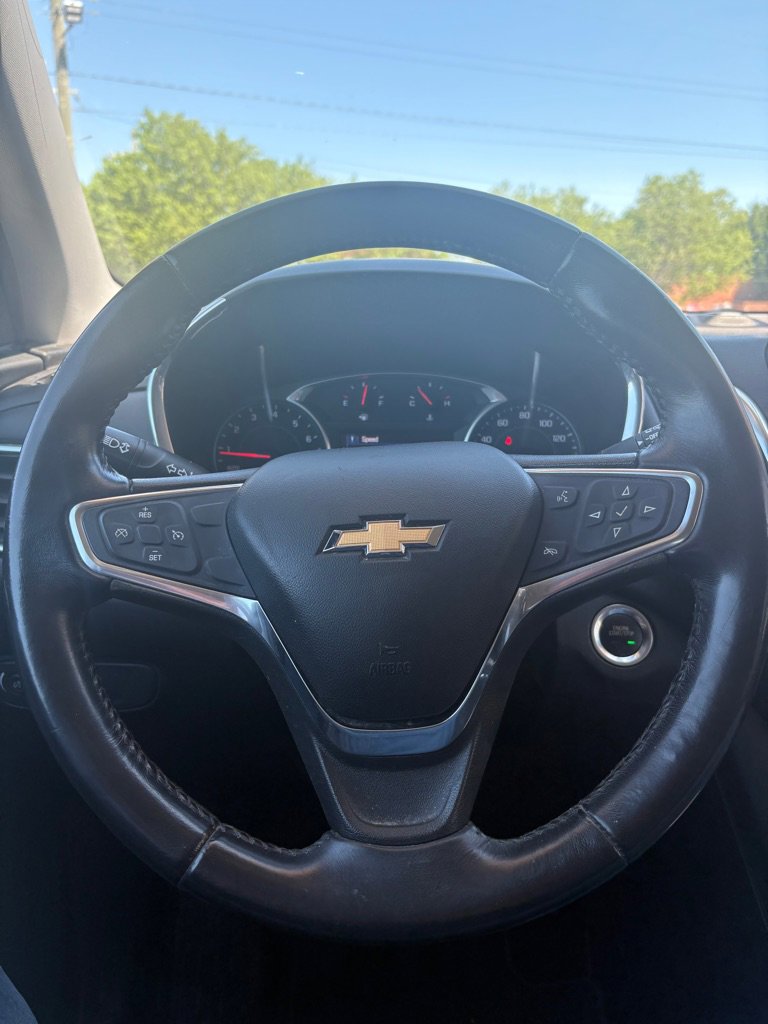 Used 2019 Chevrolet Equinox LT AWD/4WD image 16