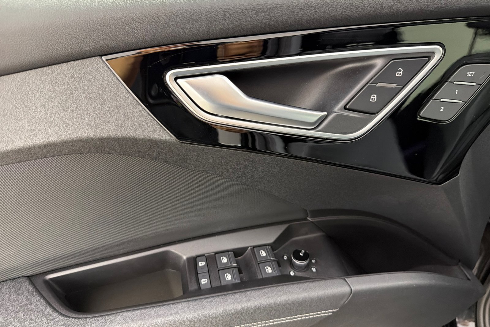 Certified 2023 Audi Q4 e-tron Premium w/ Premium Plus RWD image 10
