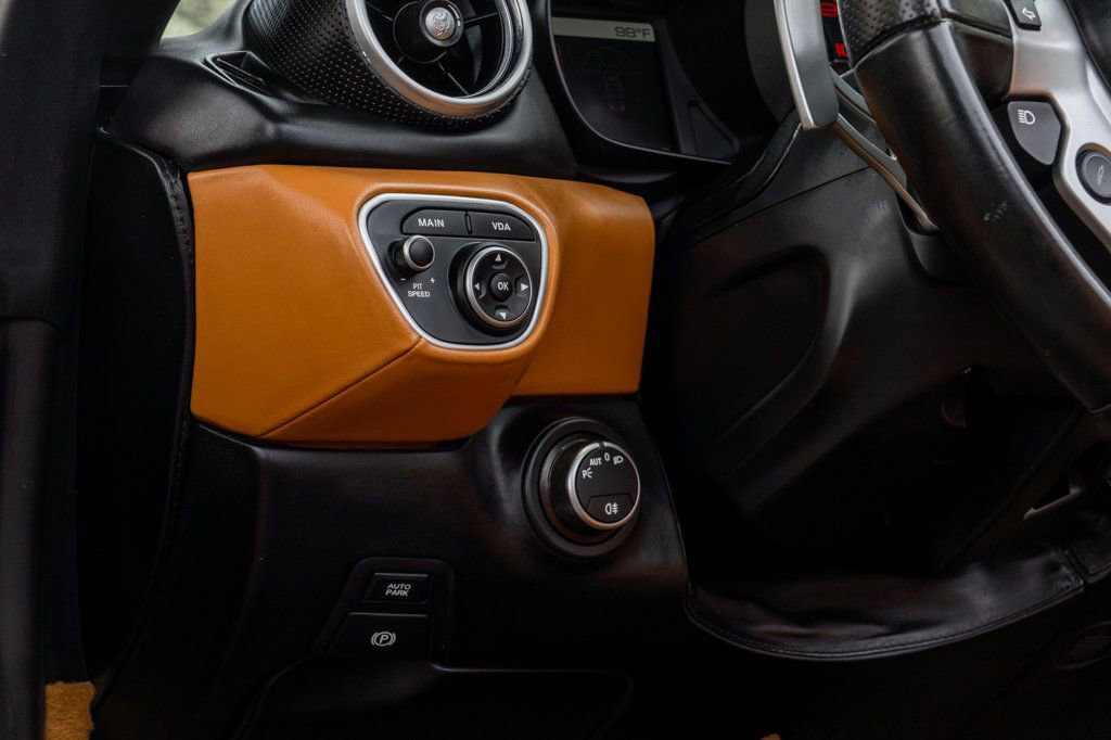 Used 2015 Ferrari California T RWD image 16