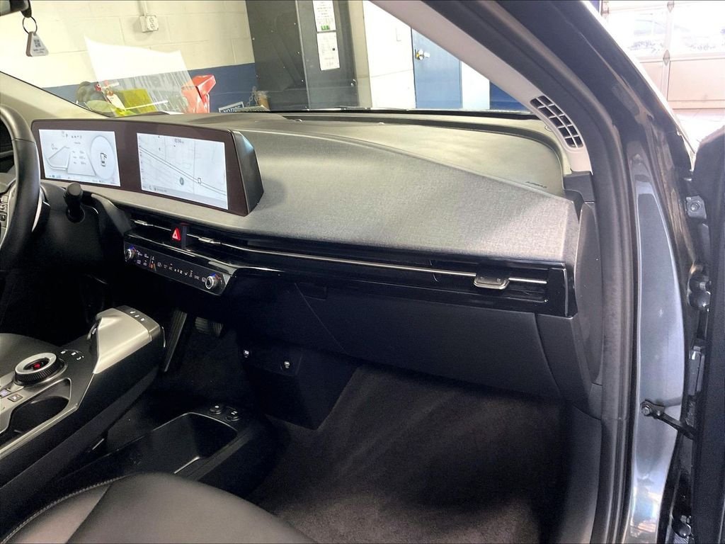 Used 2024 Kia EV6 Light AWD/4WD image 13