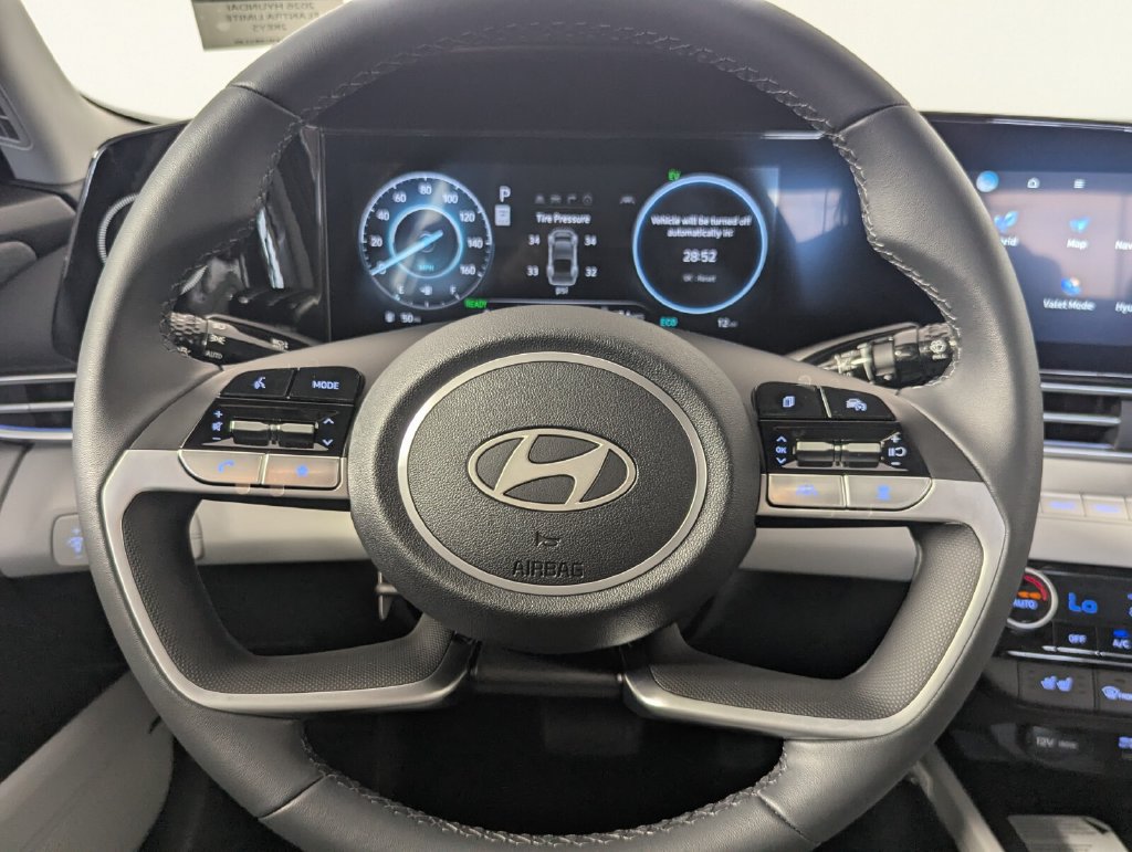 New 2026 Hyundai Elantra Limited FWD image 14
