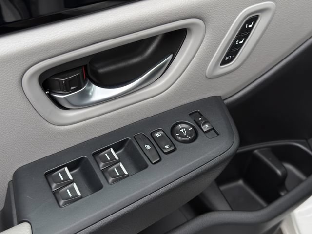 Used 2025 Honda Pilot EX-L image 21