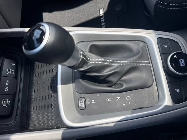 Certified 2026 Hyundai Venue SEL FWD image 24