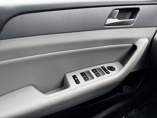 Used 2019 Hyundai Sonata SE image 31