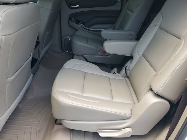 Used 2020 Chevrolet Suburban LT RWD image 23