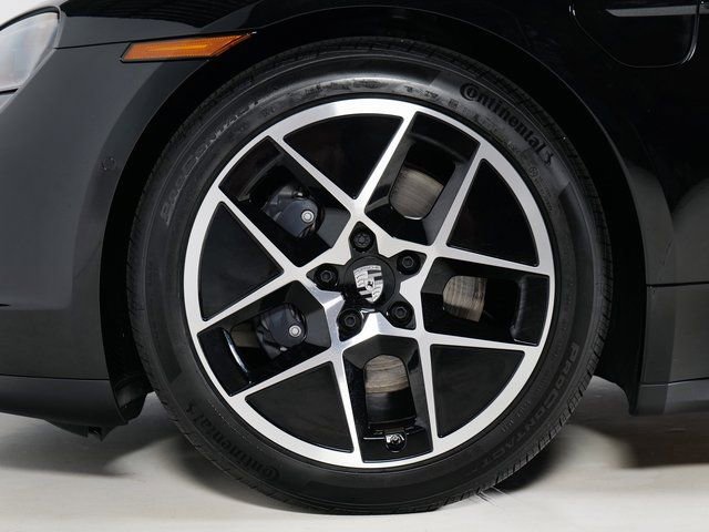 Used 2025 Porsche Taycan AWD/4WD image 32