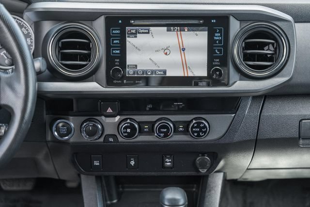 Used 2018 Toyota Tacoma TRD Off-Road w/ Four Season Floor Mat Package AWD/4WD image 23