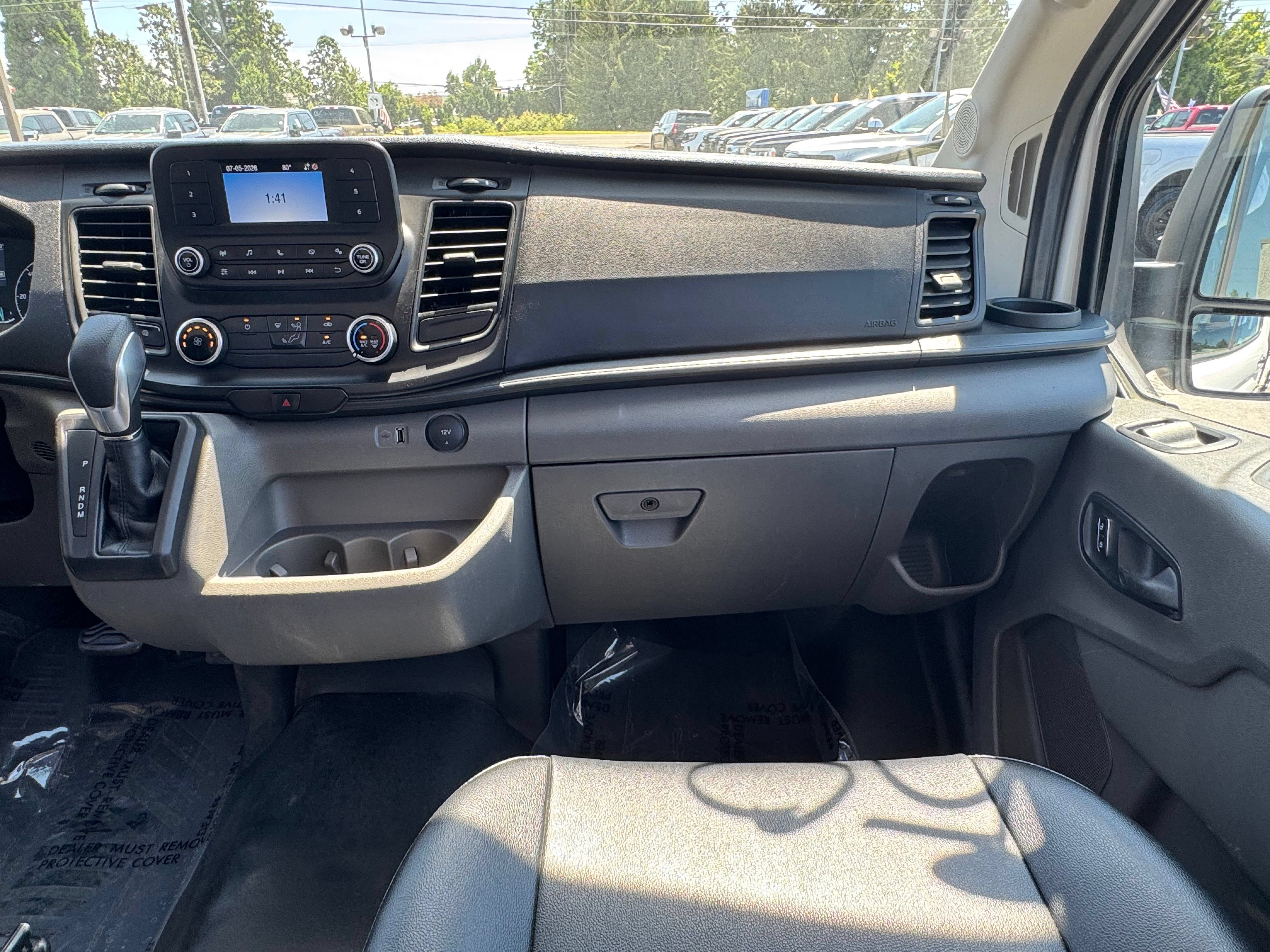 Used 2023 Ford Transit 250 Medium Roof AWD image 26