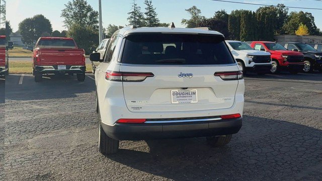 Used 2022 Jeep Grand Cherokee L Laredo w/ Luxury Tech Group I image 7