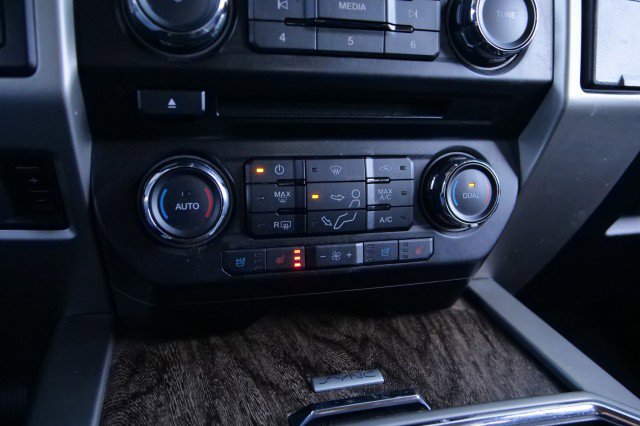 Used 2018 Ford F250 Lariat w/ Lariat Ultimate Package image 20