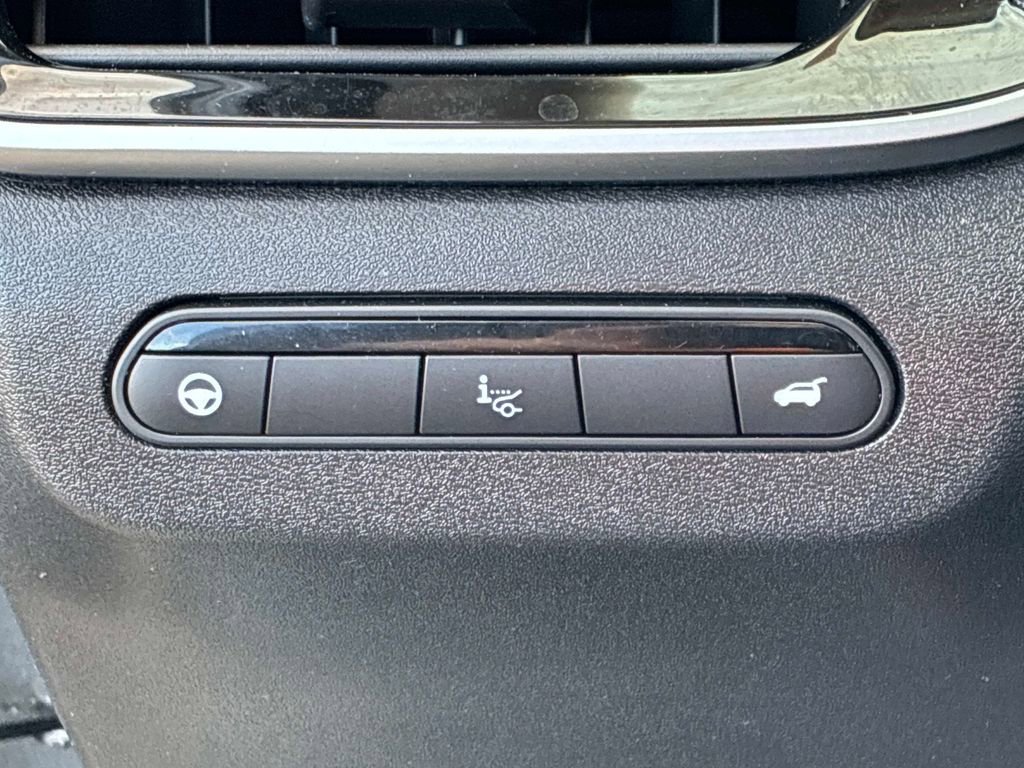Used 2023 INFINITI QX60 Luxe w/ Vision Package AWD/4WD image 28