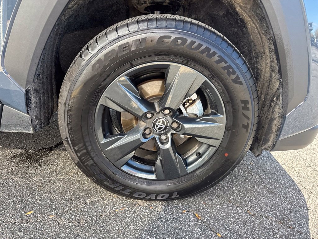 Certified 2026 Toyota RAV4 LE AWD/4WD image 37
