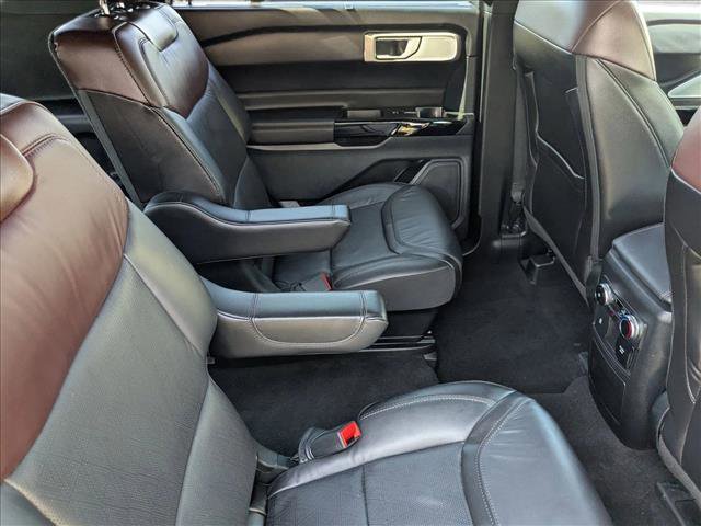 Used 2023 Ford Explorer Platinum w/ Technology Package image 20