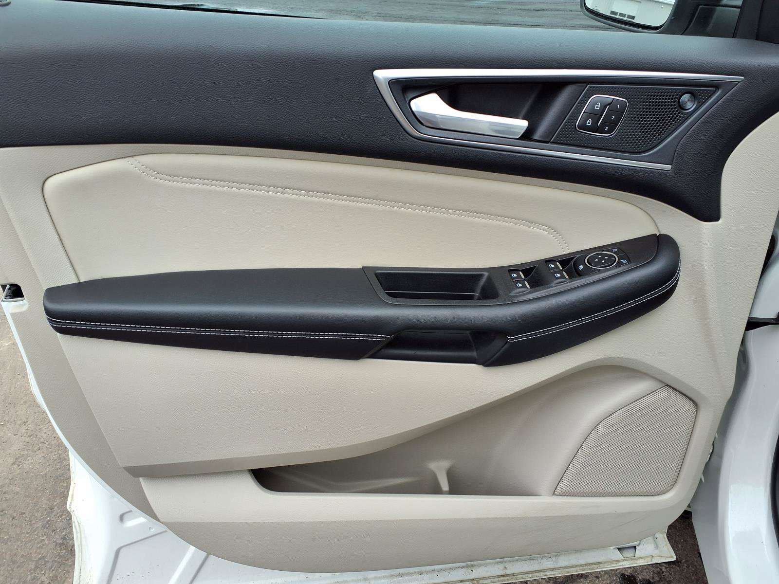 Used 2024 Ford Edge Titanium AWD/4WD image 13