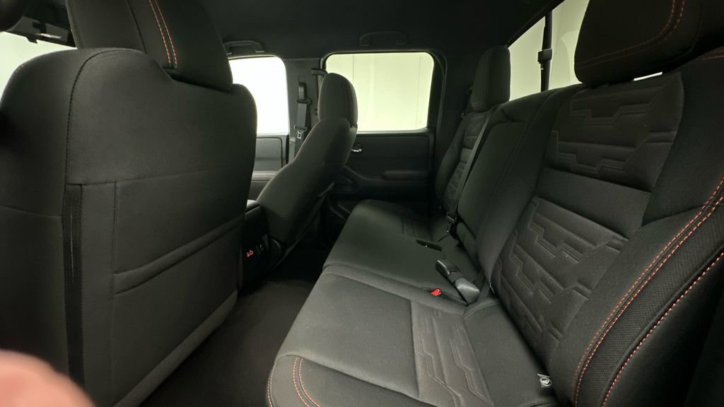Used 2022 Nissan Frontier PRO-4X image 10