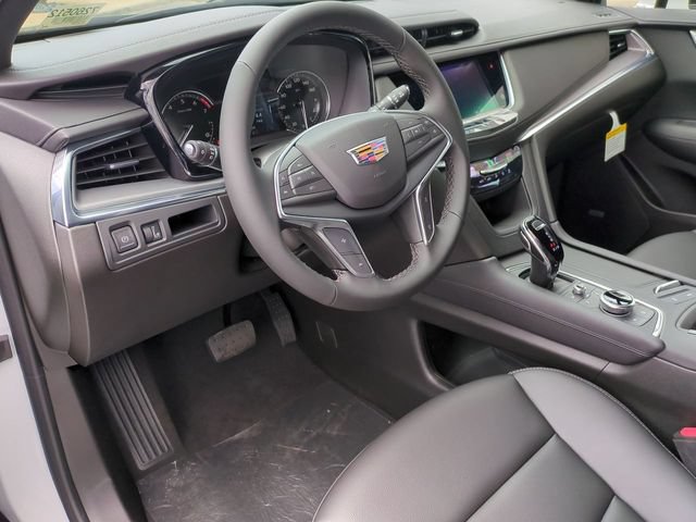 New 2026 Cadillac XT5 Luxury FWD image 10