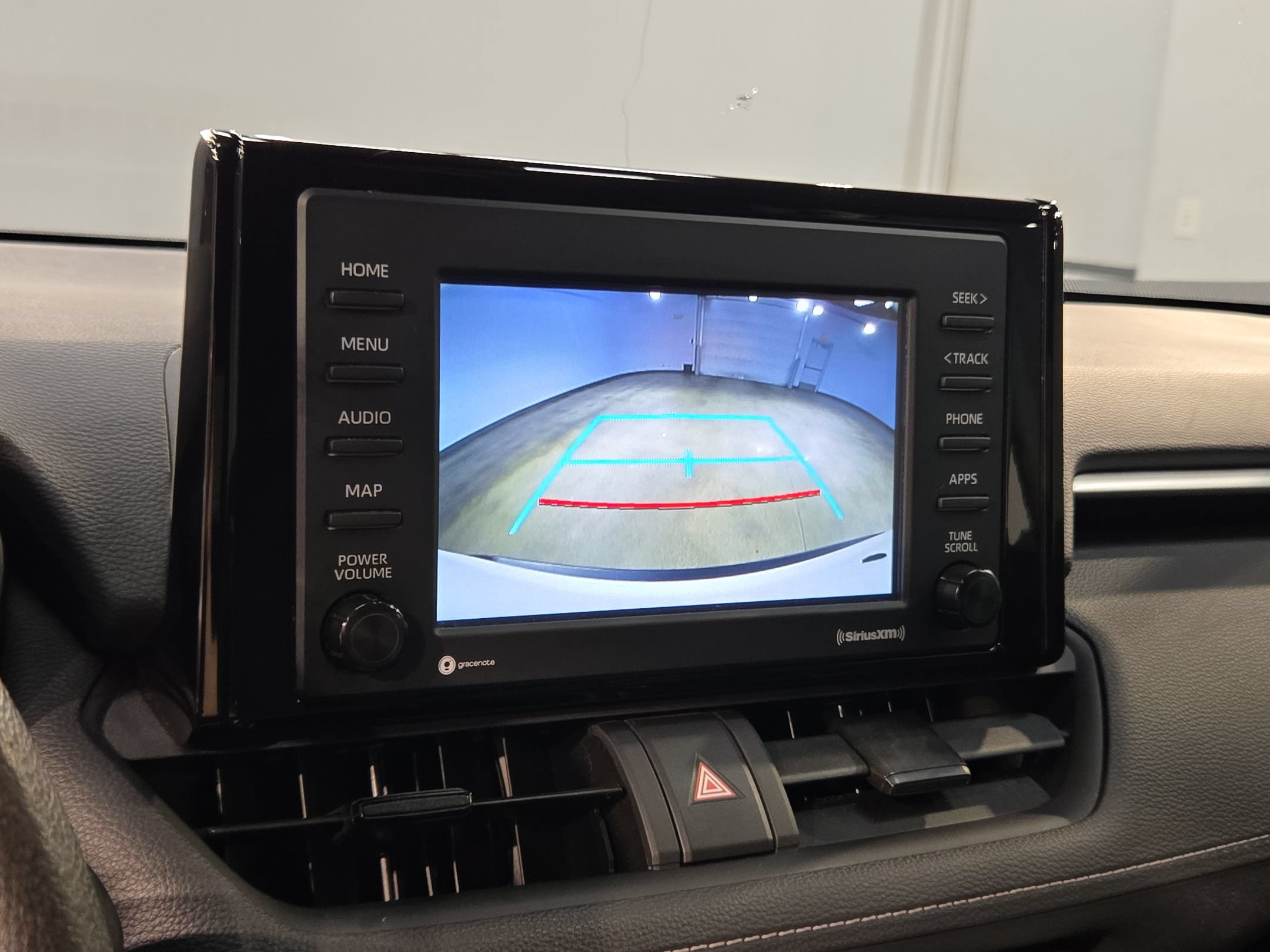 Used 2022 Toyota RAV4 LE FWD image 30