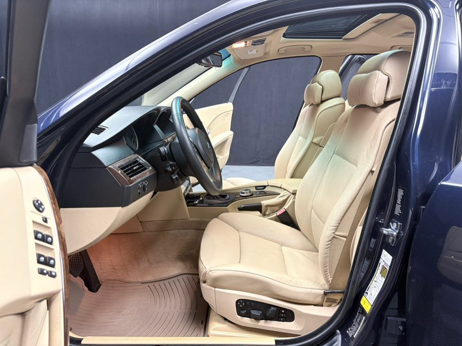 Used 2007 BMW 530xi Sedan AWD/4WD image 28