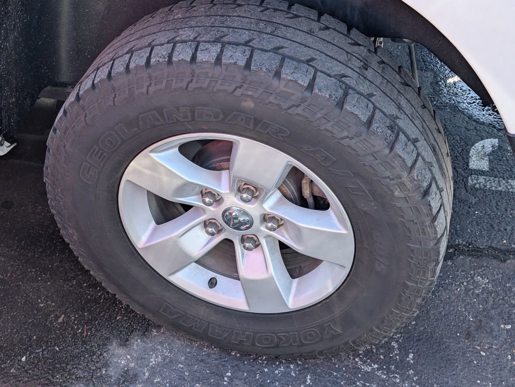 Used 2023 RAM 1500 Classic SLT w/ Electronics Group image 18