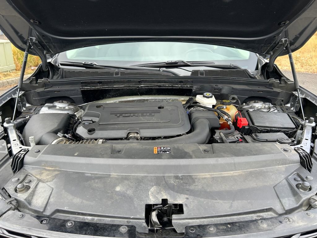 Used 2021 Buick Envision Essence w/ Sport Touring Package image 30