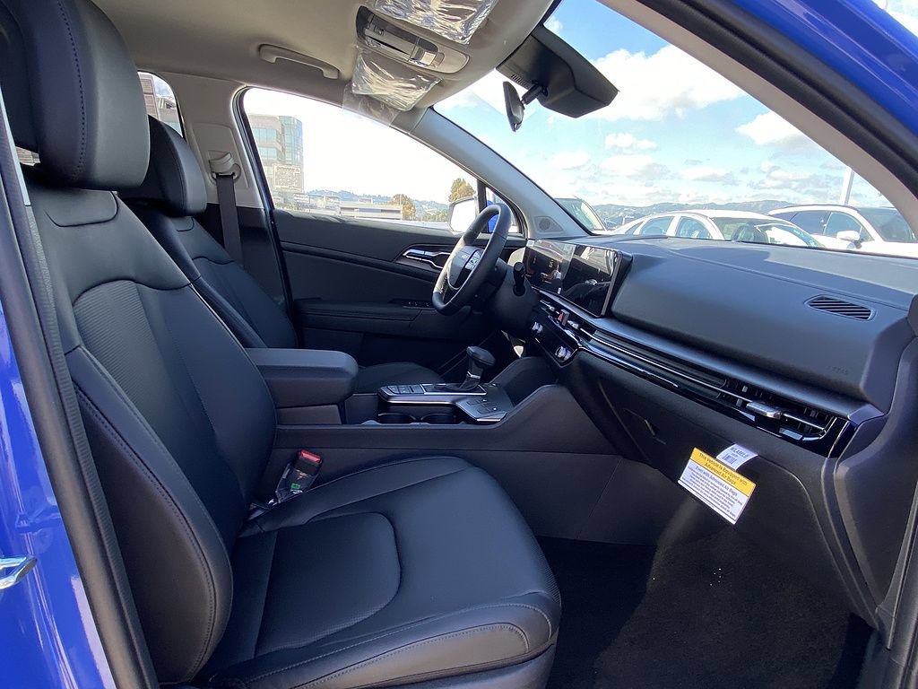 New 2026 Kia Sportage EX w/ EX Panorama Roof Package FWD image 28