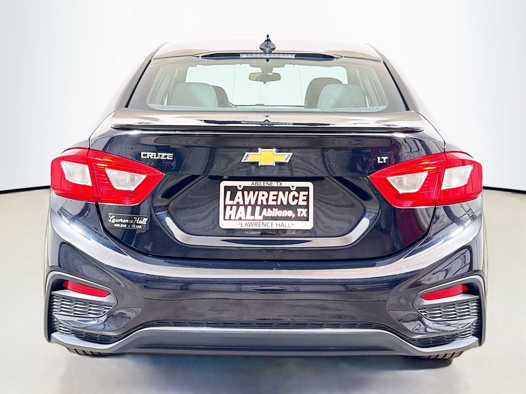 Used 2017 Chevrolet Cruze LT w/ RS Package FWD image 5