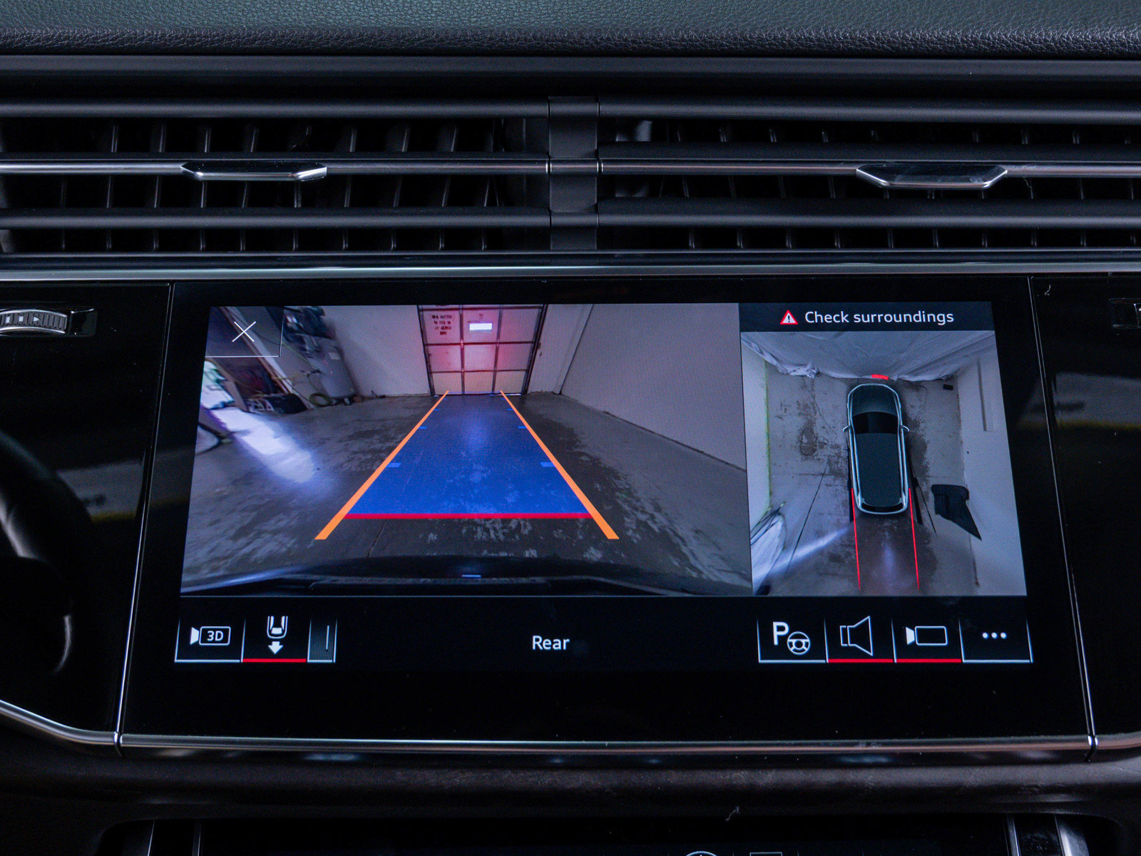 Used 2023 Audi Q7 3.0T Prestige image 27