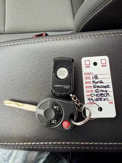 Used 2018 Ford Escape SE image 41